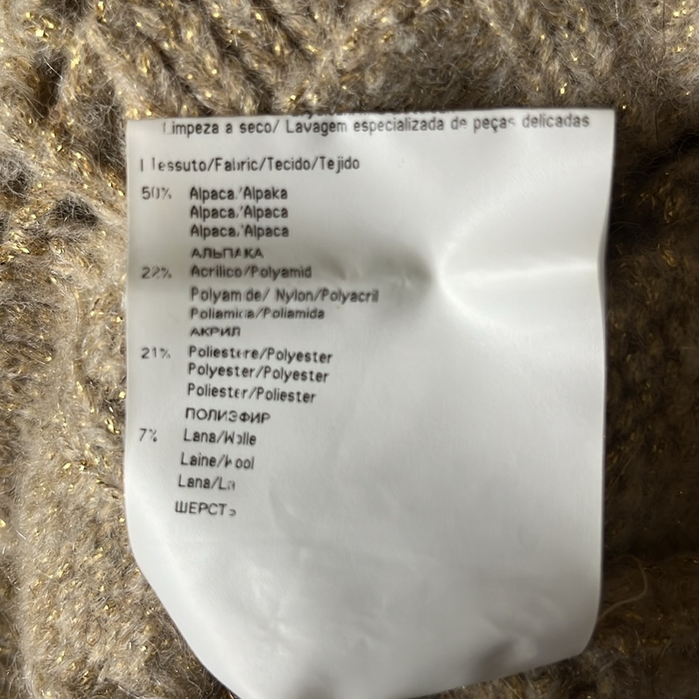 Versace Versus Beige and Gold Knit alpaca Sweater - Picture 7 of 7